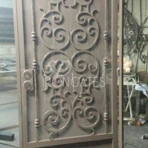 making-ornamental-door